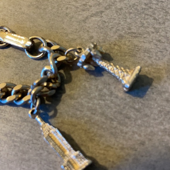Vintage New York City silver  souvenir bracelet - Picture 3 of 6